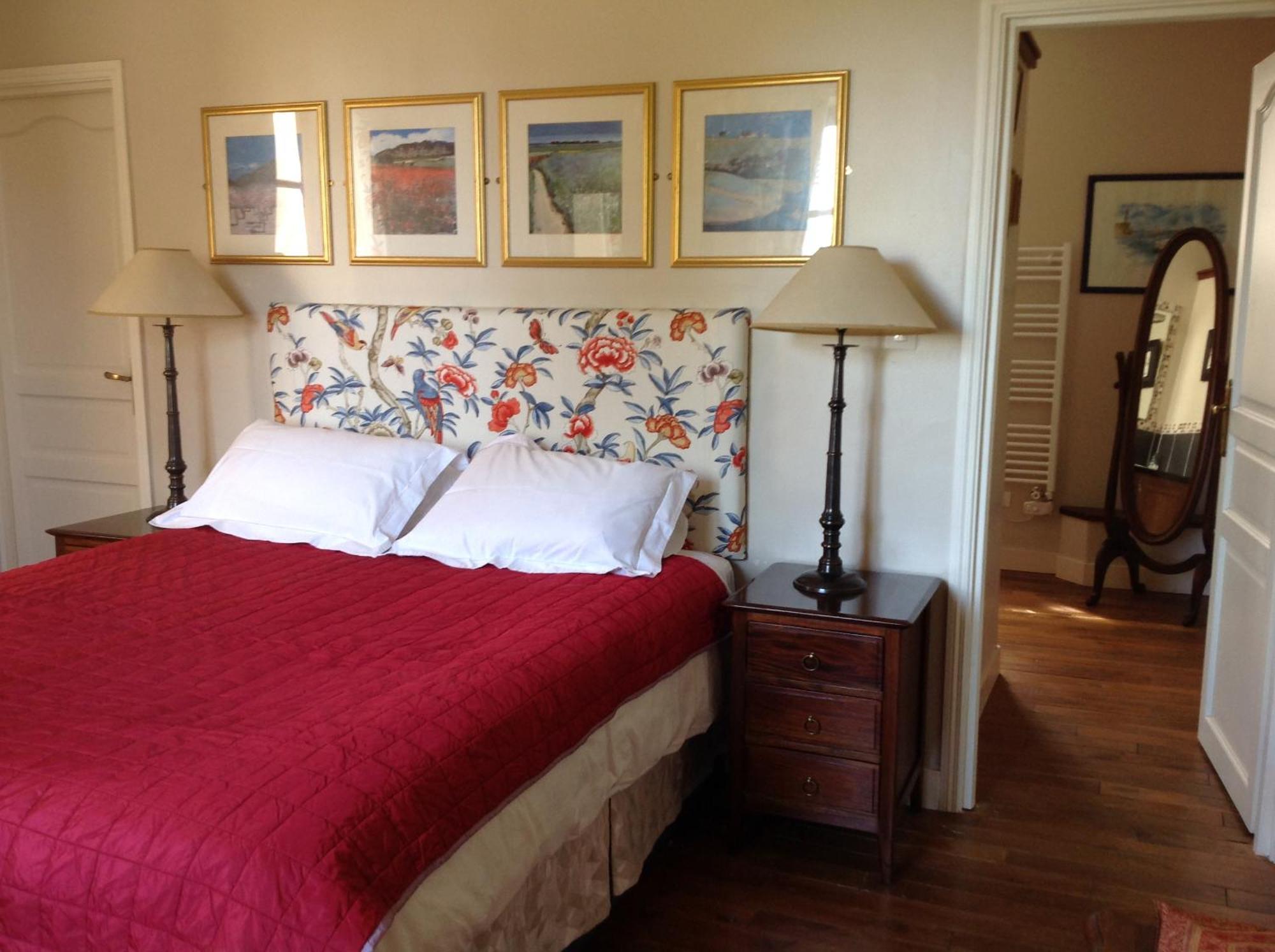 La Grange Terrou Guest House Saint-Germain-de-Confolens ภายนอก รูปภาพ