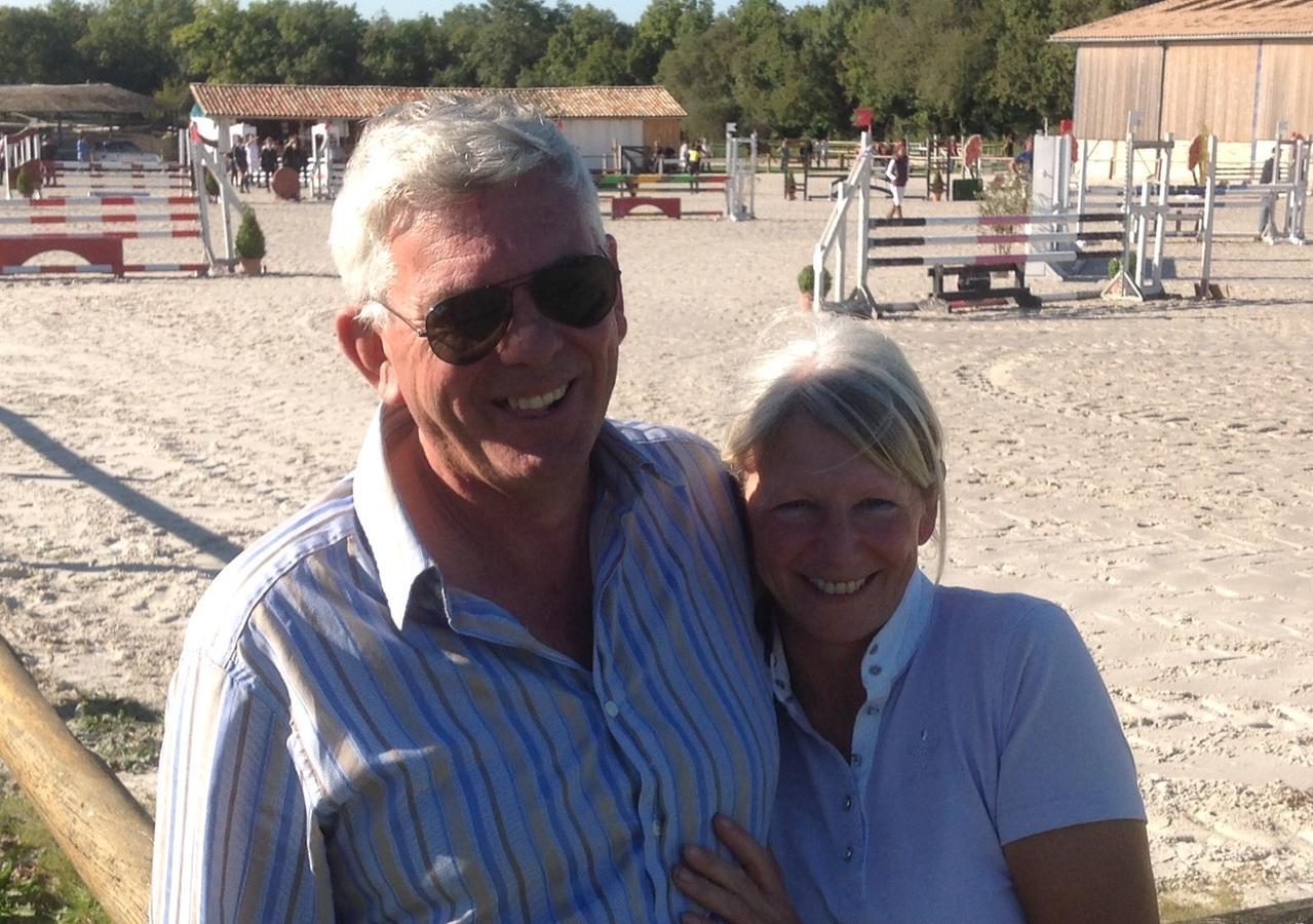 La Grange Terrou Guest House Saint-Germain-de-Confolens ภายนอก รูปภาพ
